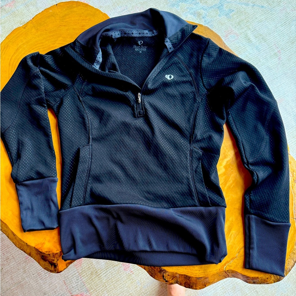 Pearl Izumi Women's Black biking Sweater